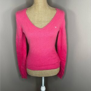 American Eagle Outfitters Vintage Fuchsia Pink V-Neck Sweater Size Medium
